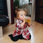 Ceai pentru colici la bebeluși